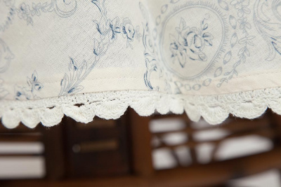 Скатерть в подарочной упаковке Secret De Maison Saint-Michel (150см х 250см). Фото